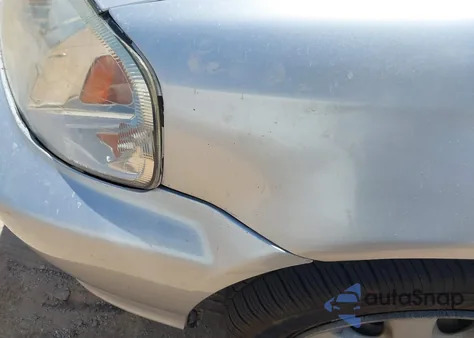 2000 Honda Civic Value Package z USA, uszkodzony, nr VIN 2HGEJ6613YH557211